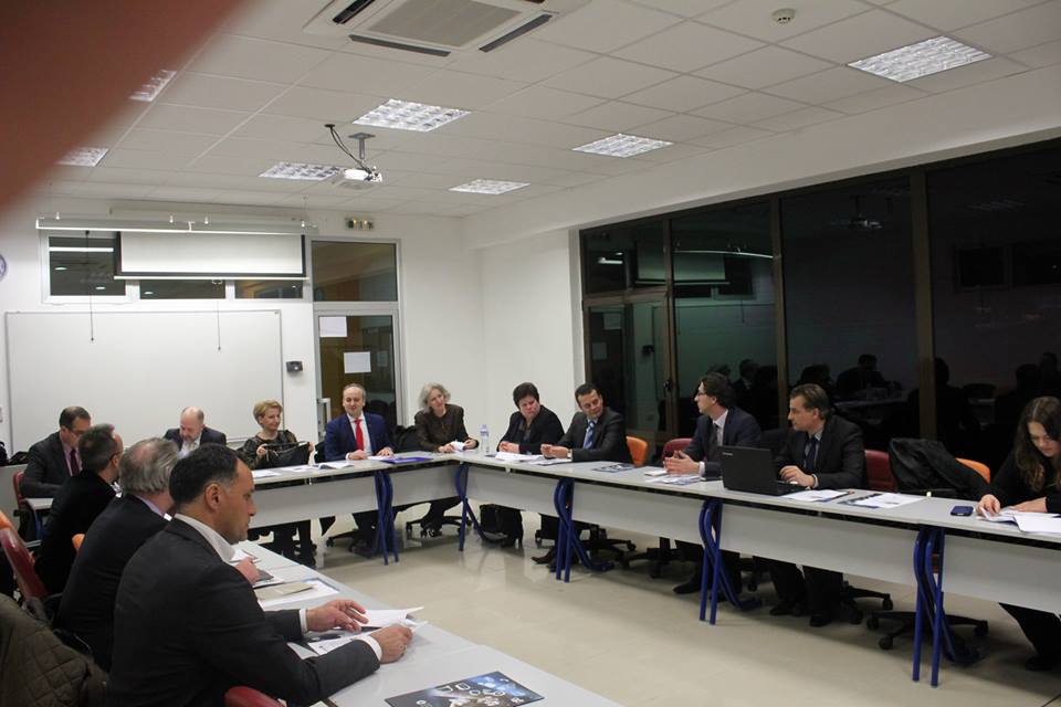 board-meeting2